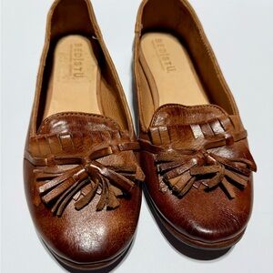 Bed Stu Women's Tan Leather Loafers with Tassel